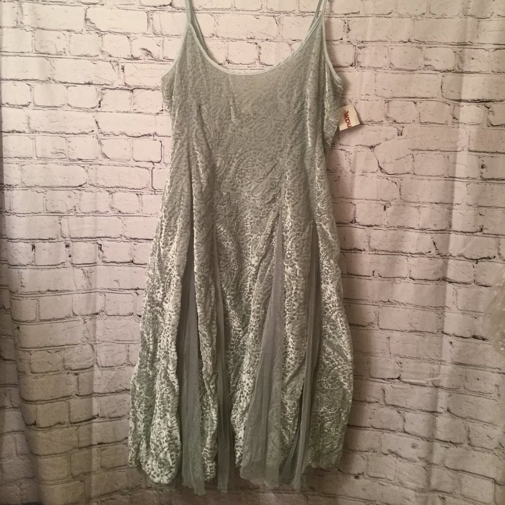 INTIMATELY Free People Women's Mint Green Gown-Size: S